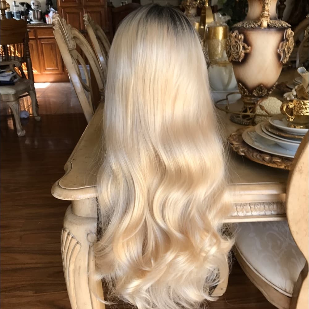 BlondeOmbre Beauty Lacefront Wig 22-24 inches!! - Thumbnail 8