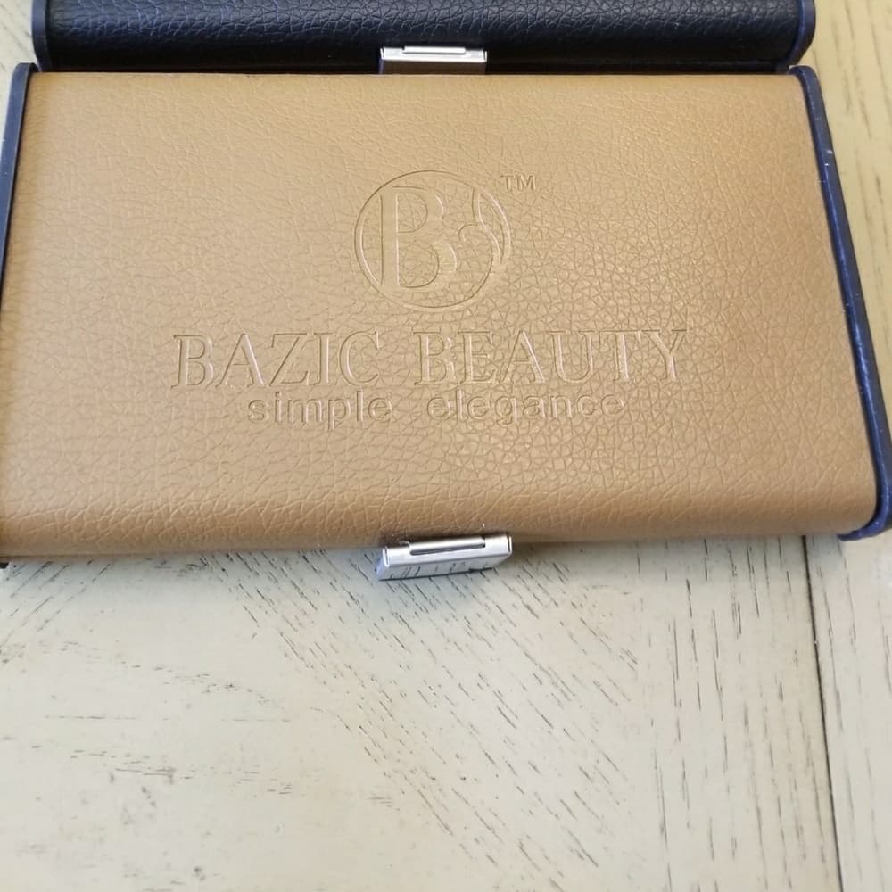 Luxury 10 Piece Manicure Set - Thumbnail 4