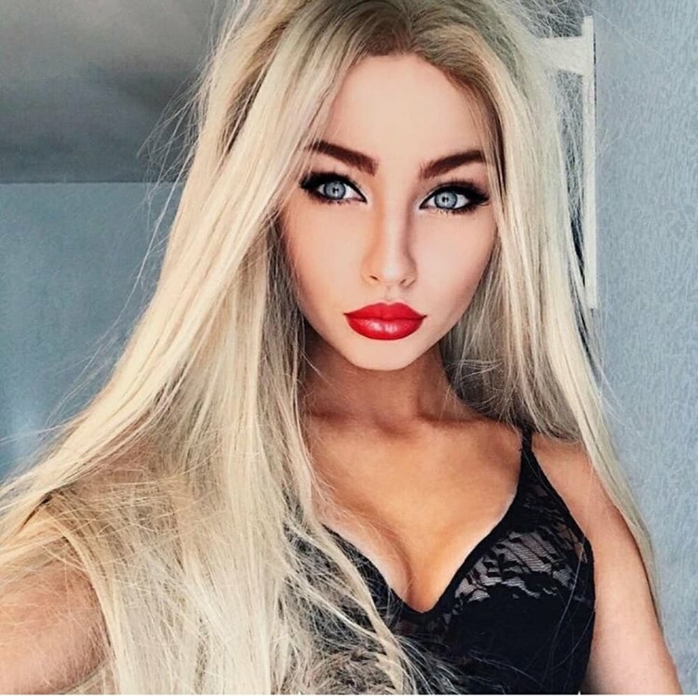 Ombre Blonde Beauty LaceFront Wig 24-28 inches!! - Thumbnail 4