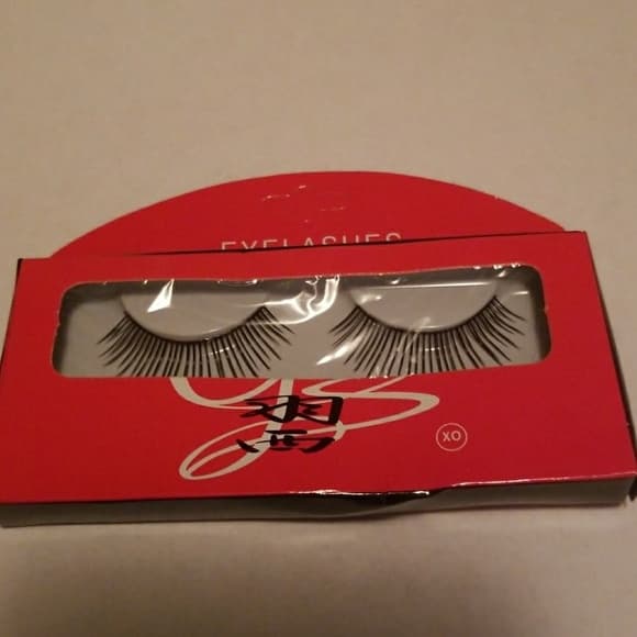 Beautiful Lashes - Thumbnail 3