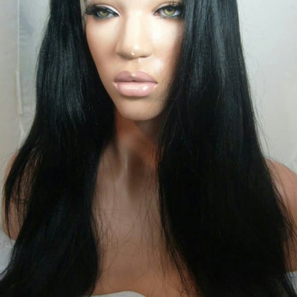 Yaki Lace Front Wig 20-24 inches!! - Thumbnail 2