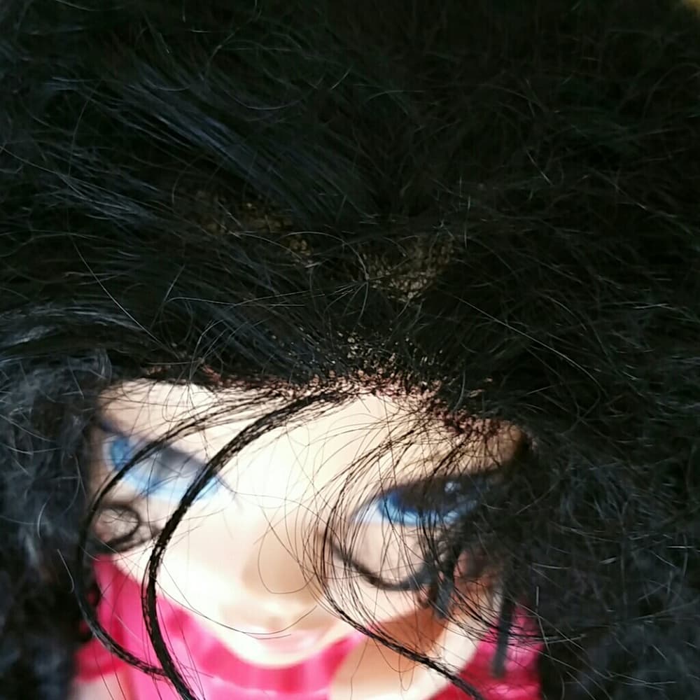 Used Kinky Curly Wig 22 inches! - Thumbnail 2