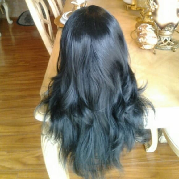 Beautiful used straight wave lace front wig 22 inc