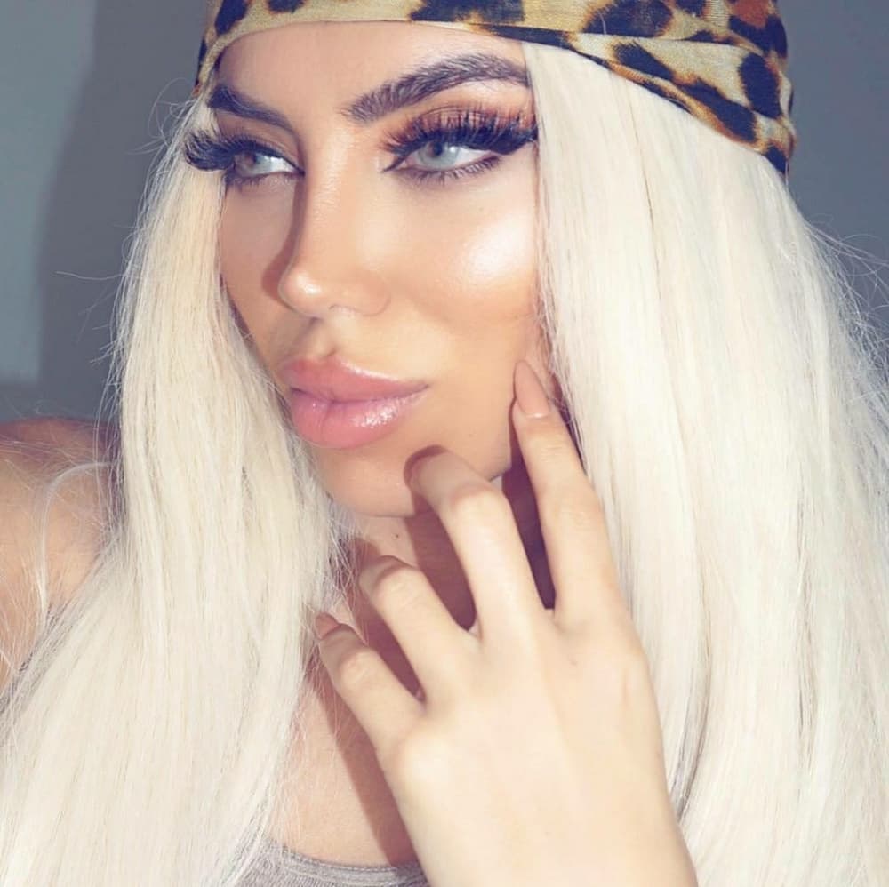Blonde Beauty LaceFront Wig 24-28 inches!! - Thumbnail 2