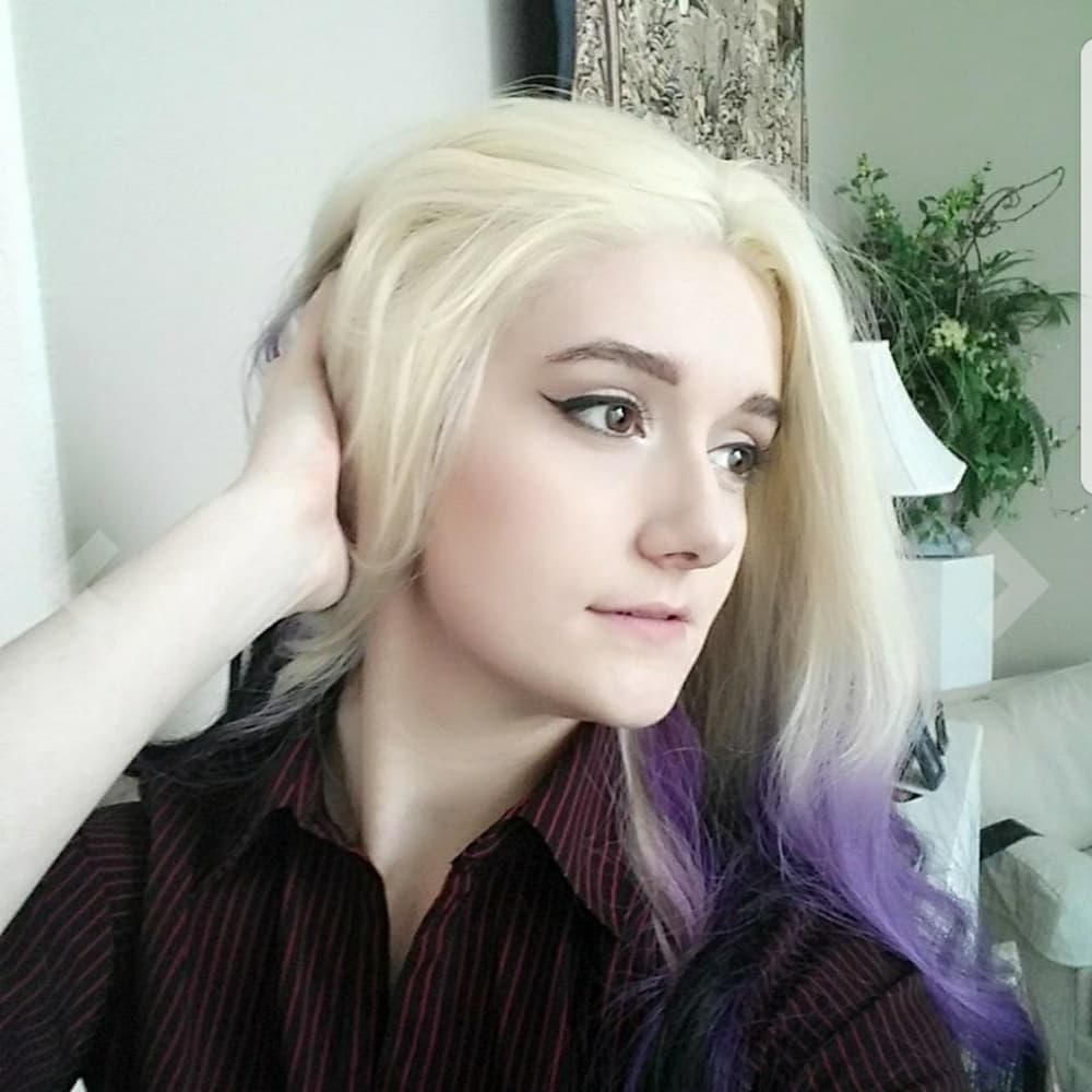 Blonde Purple Beauty Lacefront Wig 22-26 inches!!
