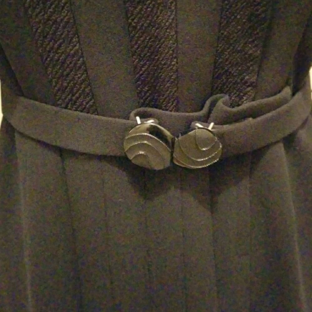 Black Dress - Thumbnail 2