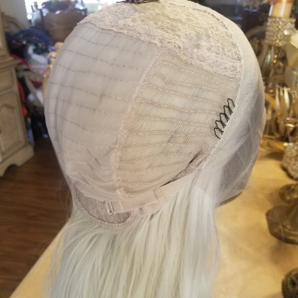 Blonde Beauty Lace Front Wig #613 - Thumbnail 15