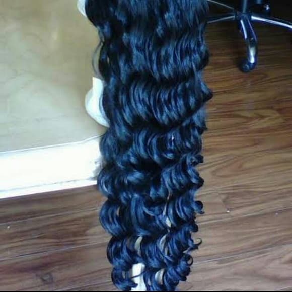Body Wave Lacefront Wig 26-28 inches - Thumbnail 3