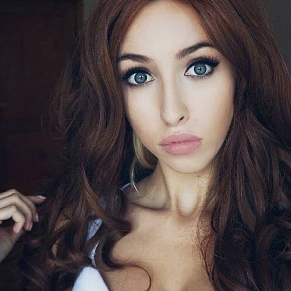 Brown Beauty LaceFront Wig - Thumbnail 8