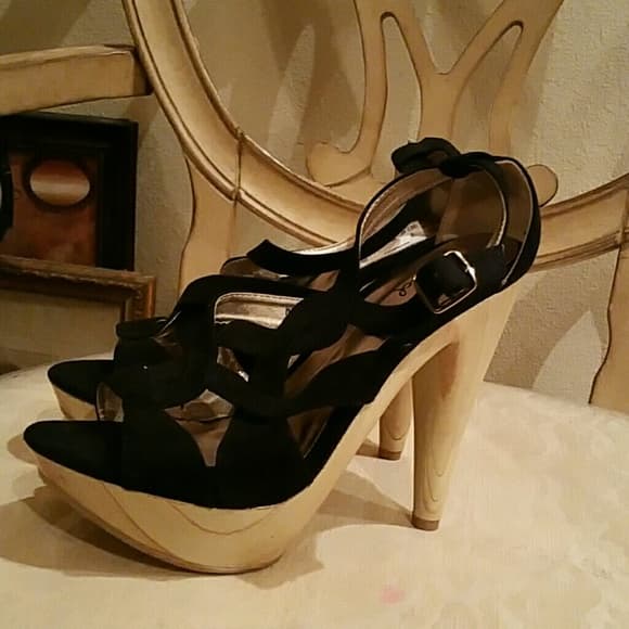 Brand New Black Heels - Thumbnail 5