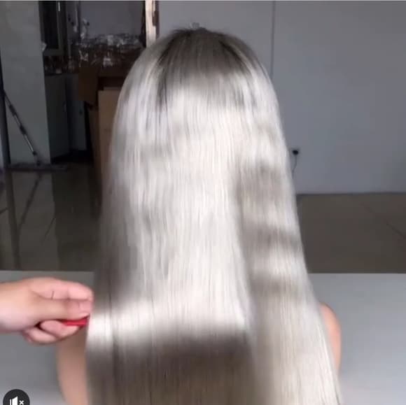 Silver Platinum Beauty Lace Front Wig - Thumbnail 3