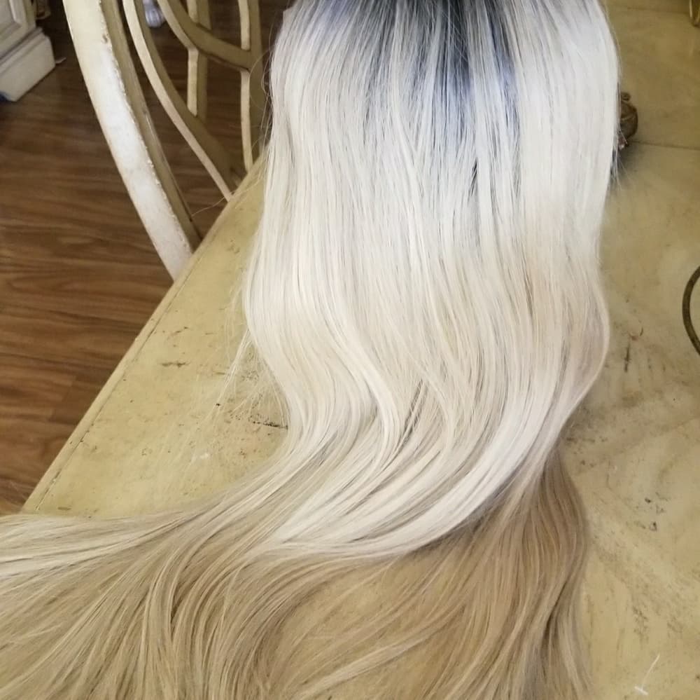 Ombre Blonde Beauty LaceFront Wig 22-26 inches!! - Thumbnail 7