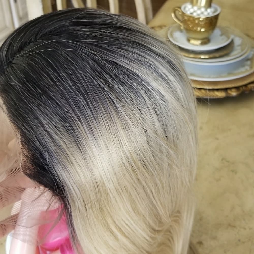 Ombre Blonde Beauty LaceFront Wig 22-26 inches!! - Thumbnail 6