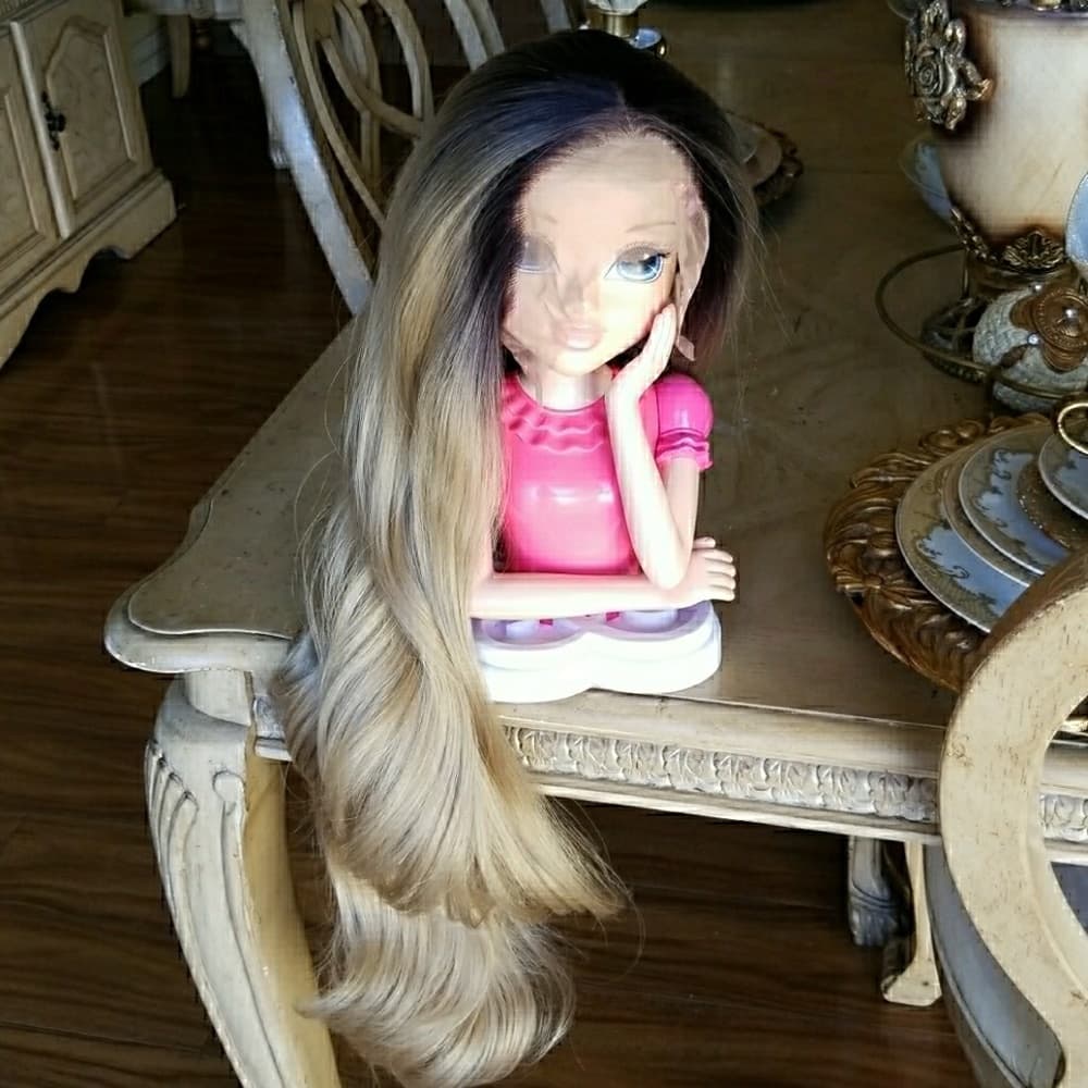 Ombre Blonde Beauty LaceFront Wig Wig 22-26 inches - Thumbnail 3