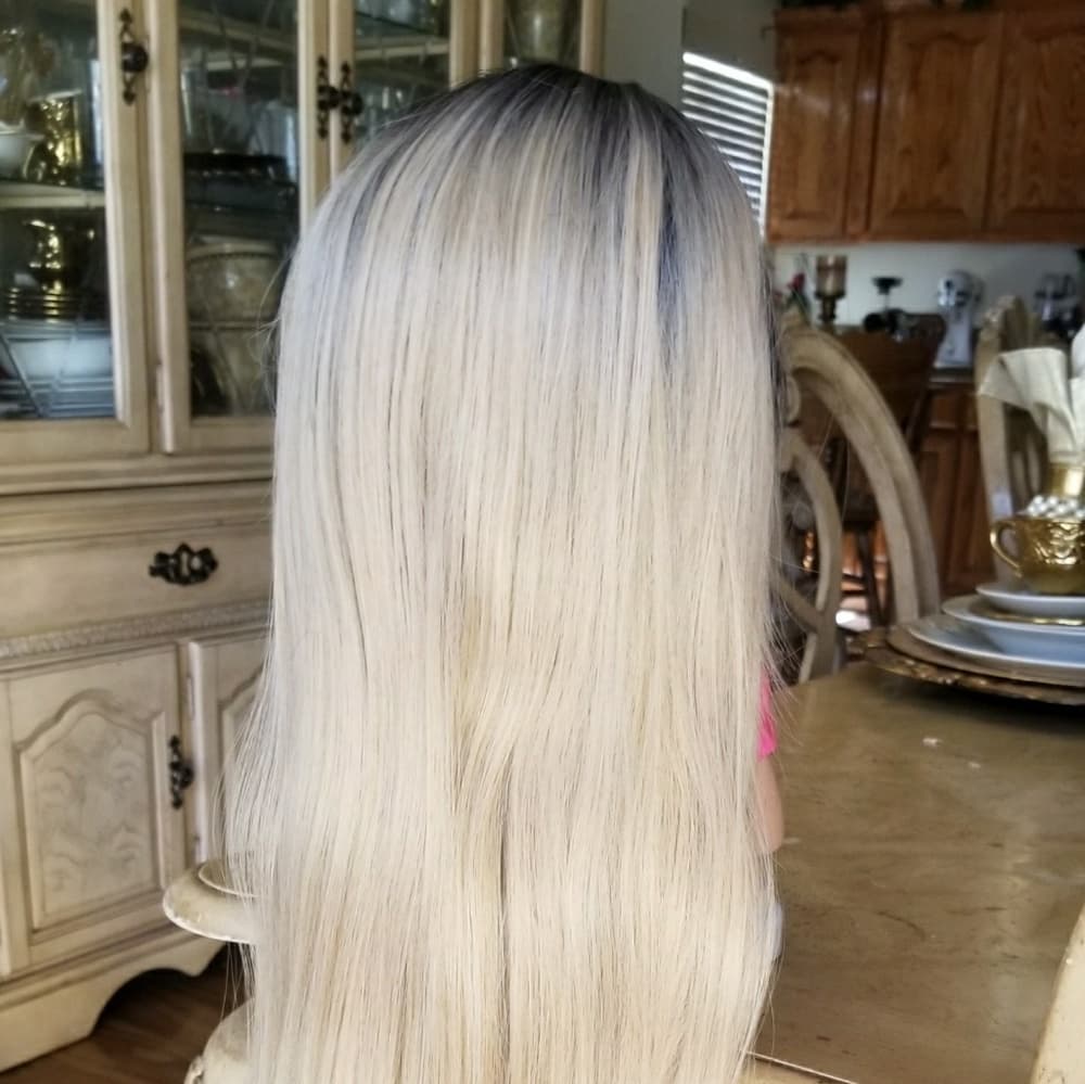 Ombre Blonde Beauty LaceFront Wig 22-26 inches!! - Thumbnail 2