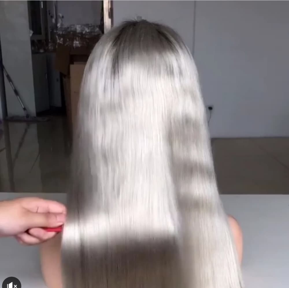 Silver Platinum Beauty Lace Front Wig - Thumbnail 2