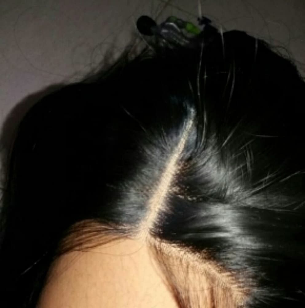 Black Wavy Beauty Lace Front Wig 24-28 inches!! - Thumbnail 3
