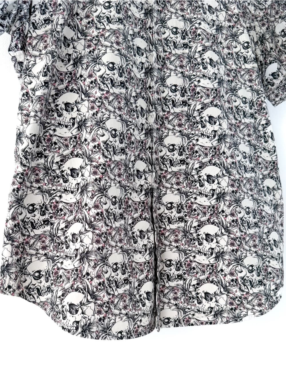 New Robert Graham Skull Print Cotton Stretch Button Up Shirt Mens XL White Black - Thumbnail 8