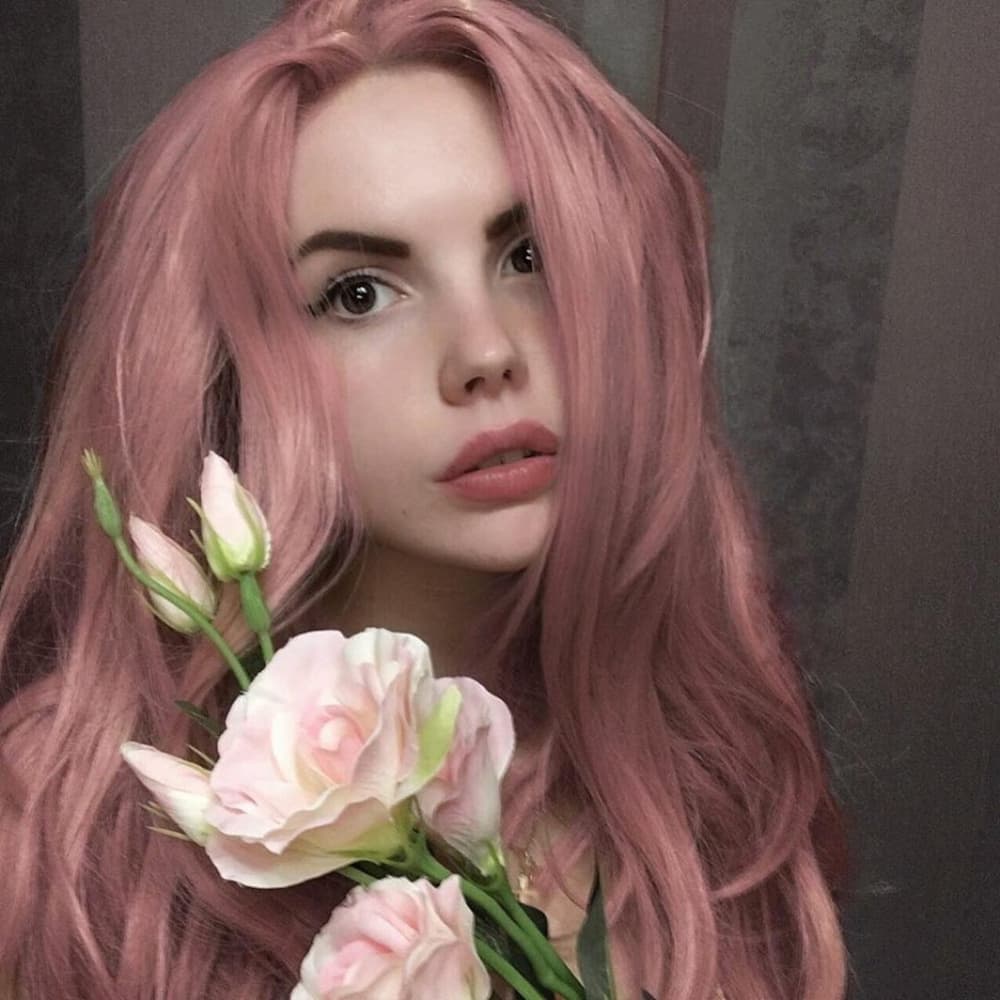 Pink Beauty Lacefront Wig 22-26 inches!! - Thumbnail 3