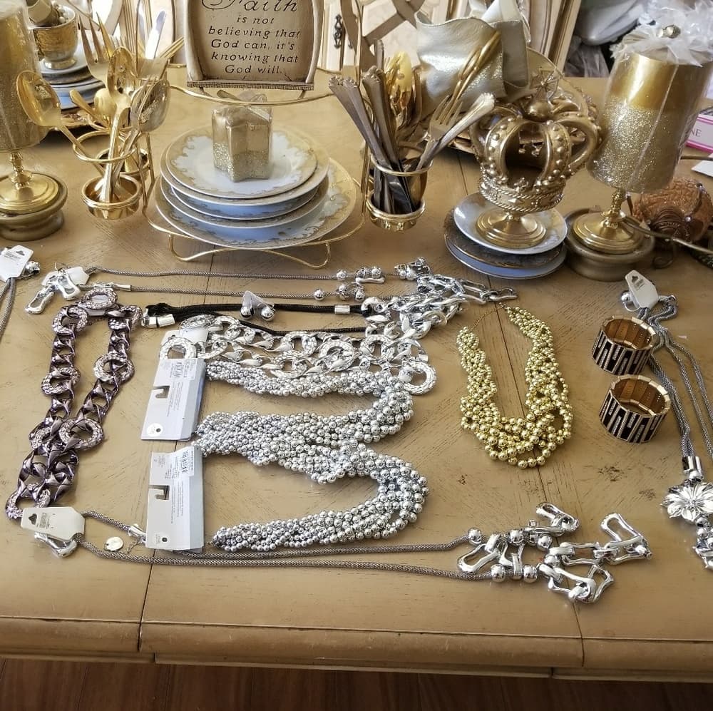 Vintage Jewelry Bundle 17 pieces Brand New - Thumbnail 5