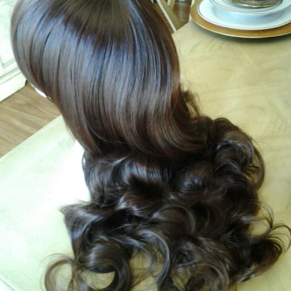 Beautiful Brown Wavy Wig - Thumbnail 2