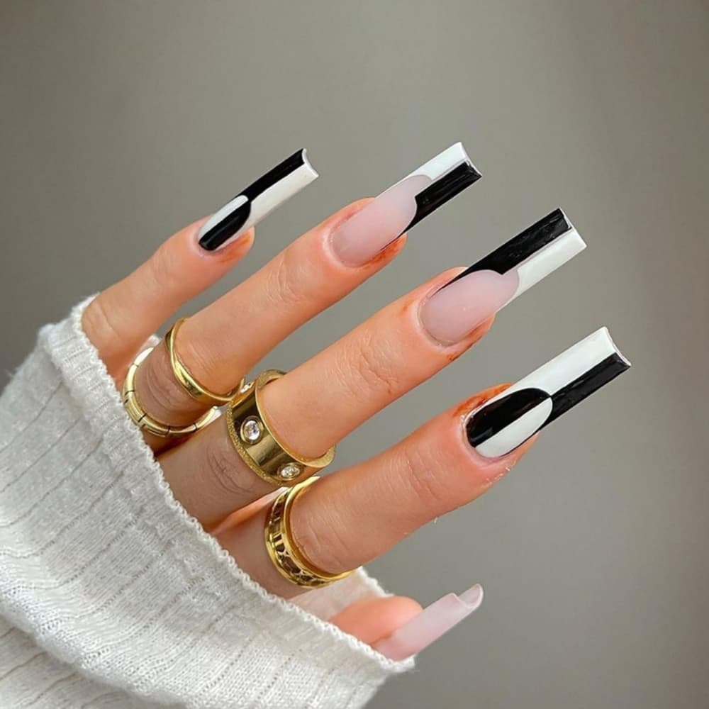 Beautiful Black White Coffin False Press on Nails - Thumbnail 4