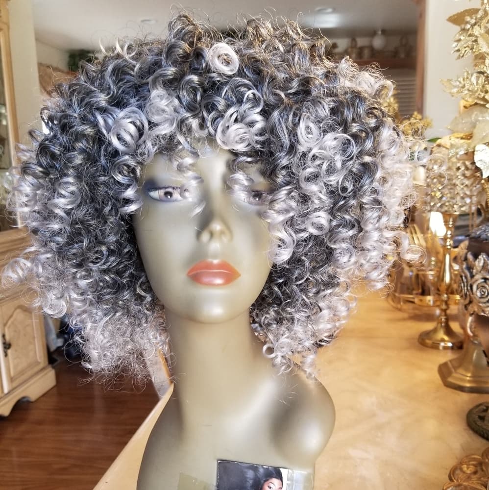 Gray Black Beauty Full Wig