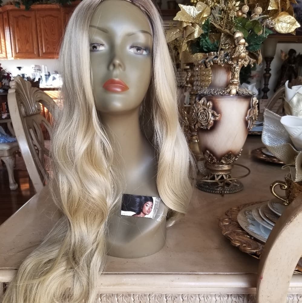 Ombre Blonde Beauty Wig - Thumbnail 4