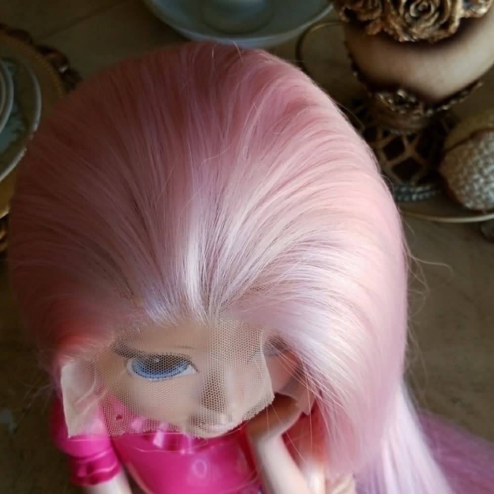 Pink Beauty Lacefront Wig 22-24 inches!! - Thumbnail 3