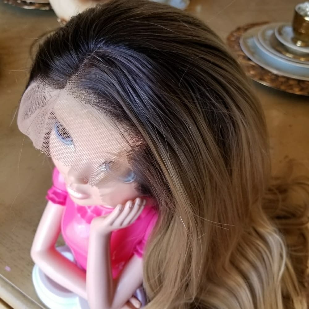 Ombre Blonde Beauty LaceFront Wig 22-26 inches!! - Thumbnail 3