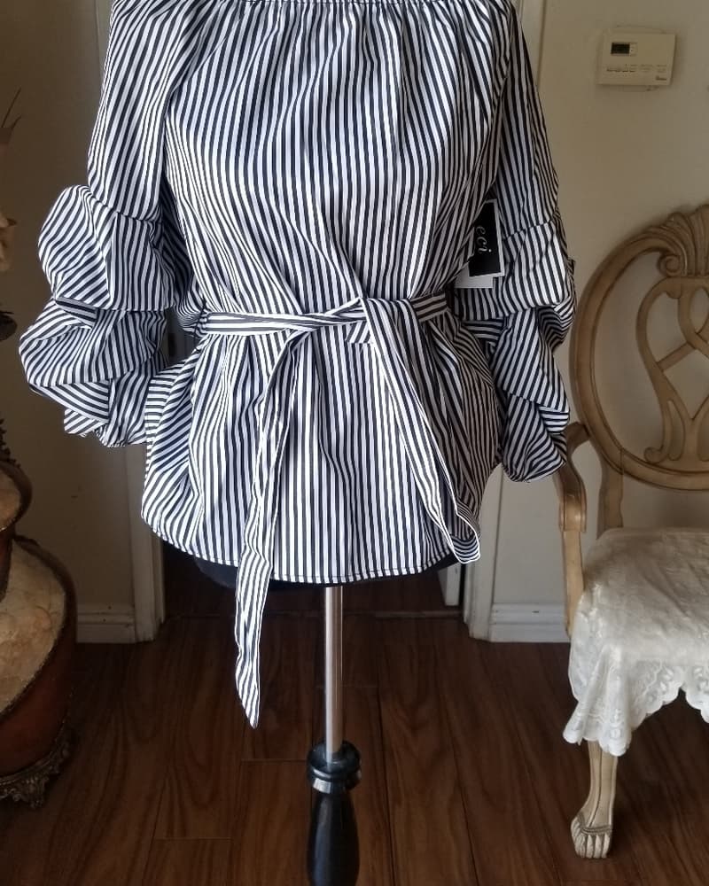Beautiful Black and White striped Shirt - Thumbnail 6