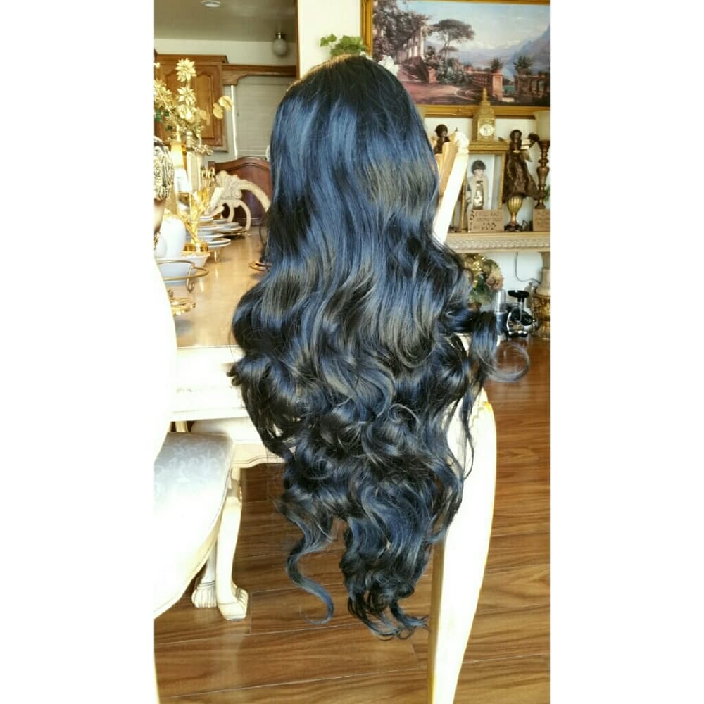 Beautiful Bodywave Lace Front Wig 26 inches!! - Thumbnail 4