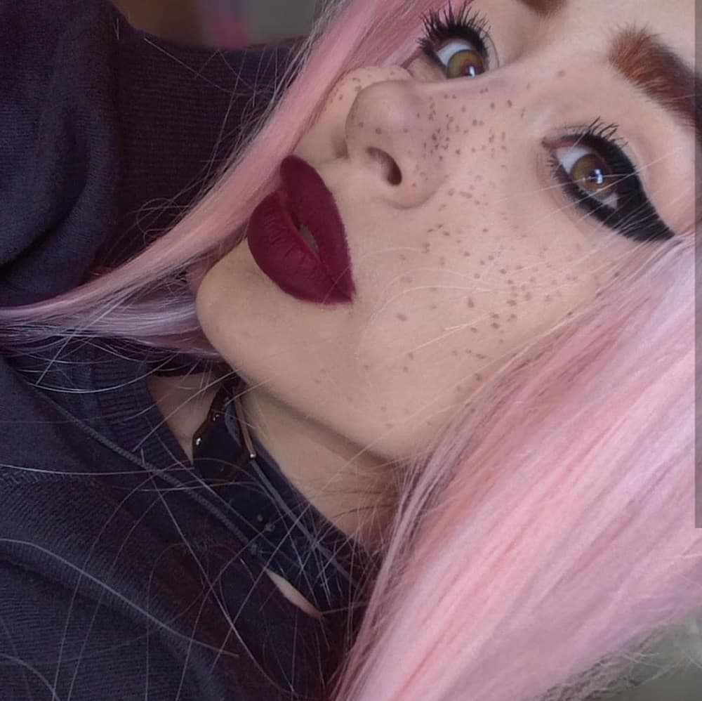 Pink Beauty Lace Front Wig - Thumbnail 2