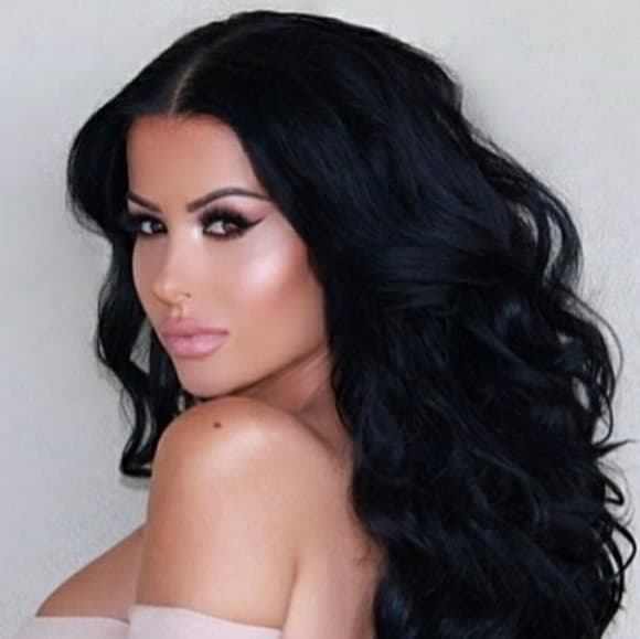 Black Bodywave Beauty Lacefront 22-26 inches!! - Thumbnail 2