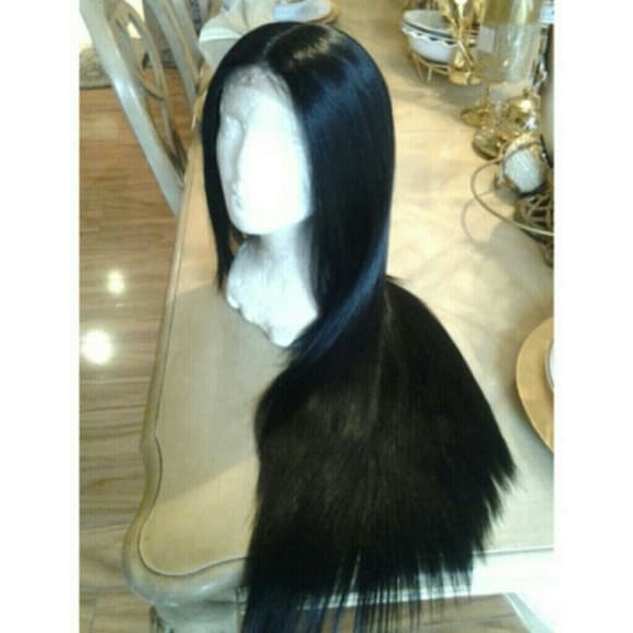 Beautiful Yaki Lace Front wig 28-30 inches!! - Thumbnail 2