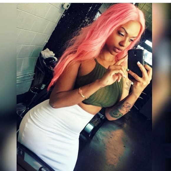 Pink Beauty LaceFront Wig 24-26 inches!! - Thumbnail 5