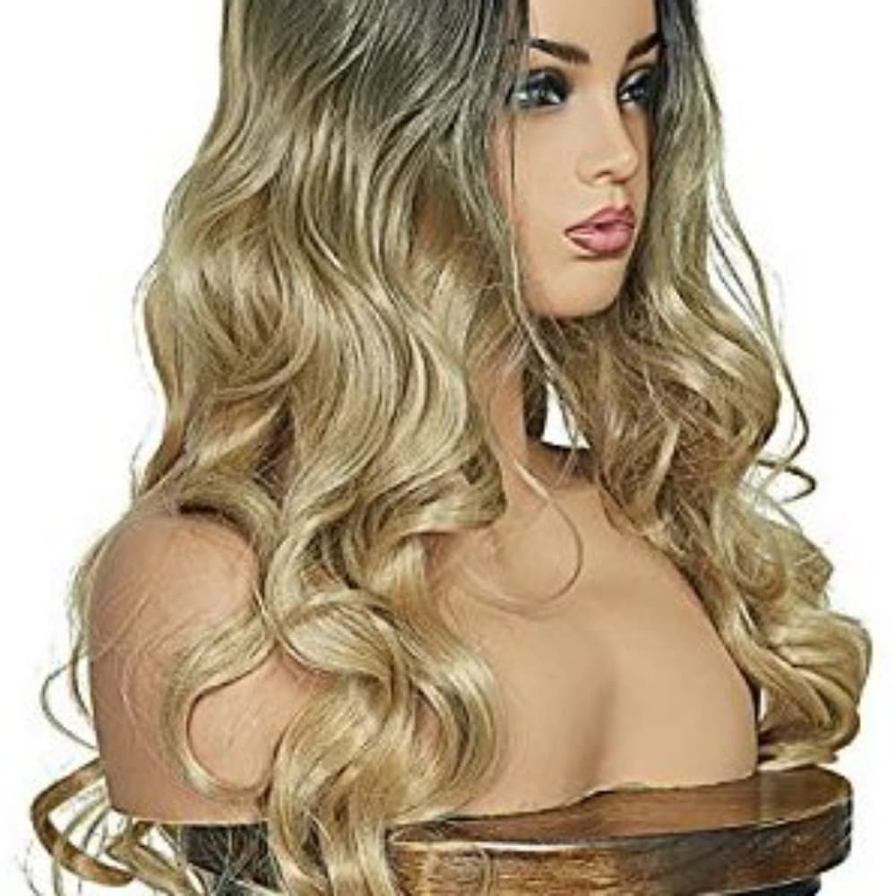 Ombre Blonde Bodywave Wig 26 inches!! - Thumbnail 2