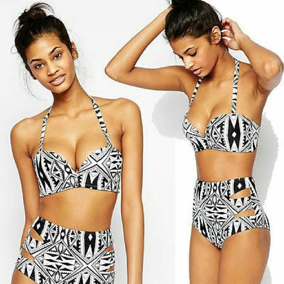 Beautiful Black and White Bikini - Thumbnail 4
