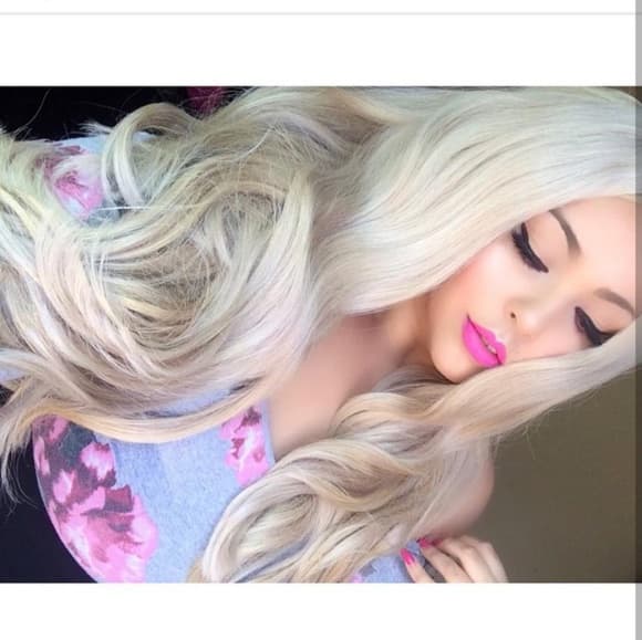 Pale Blonde Full Head clip in Extension - Thumbnail 3
