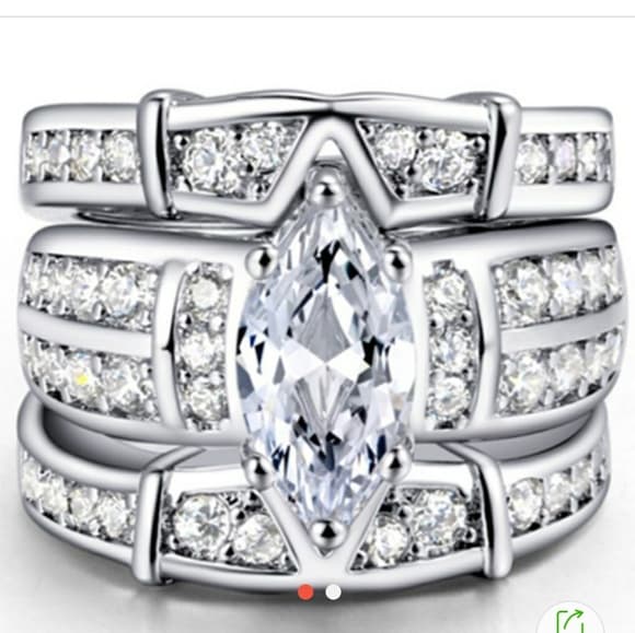 Classic Beauty Ring-Gorgeous!! - Thumbnail 3
