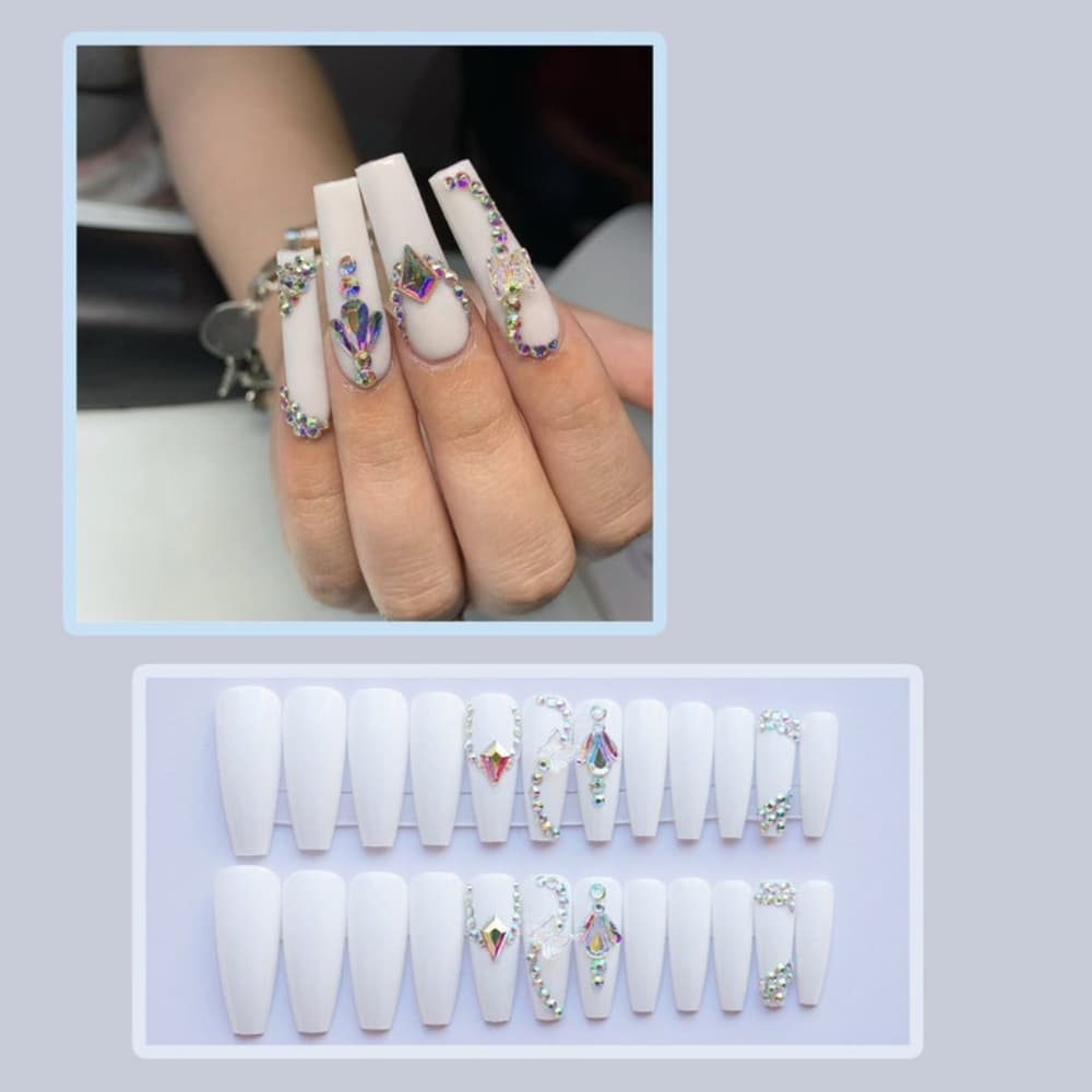 White Beauty False Coffin Press on Nails 🦋 - Thumbnail 2