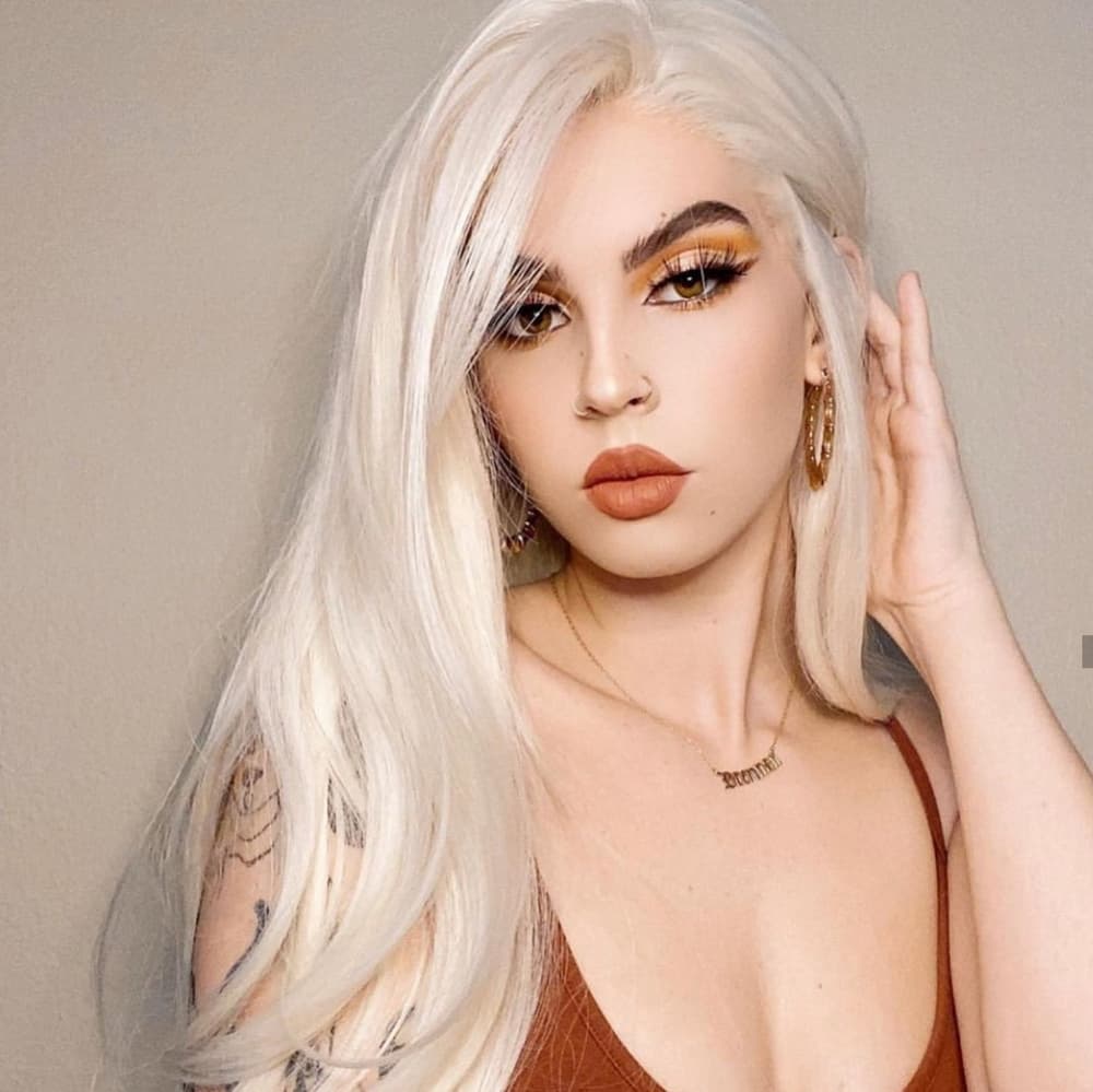 Platinum Blonde Beauty Lace Front Wig - Thumbnail 2
