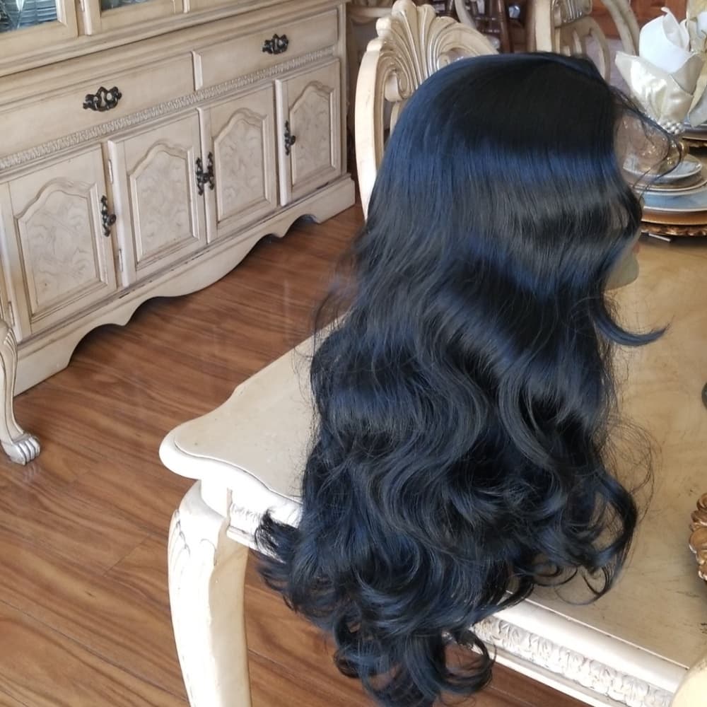 Body Wave Beauty Lace Front Wig 20-22 inches!! - Thumbnail 3