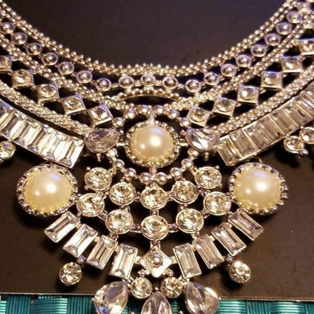 Beautiful Statement Necklace - Thumbnail 6