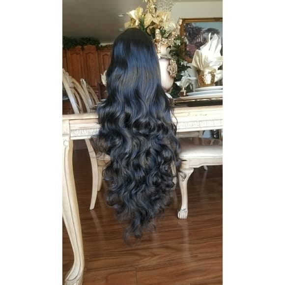 Wavy Beauty Wig 32 inches - Thumbnail 8