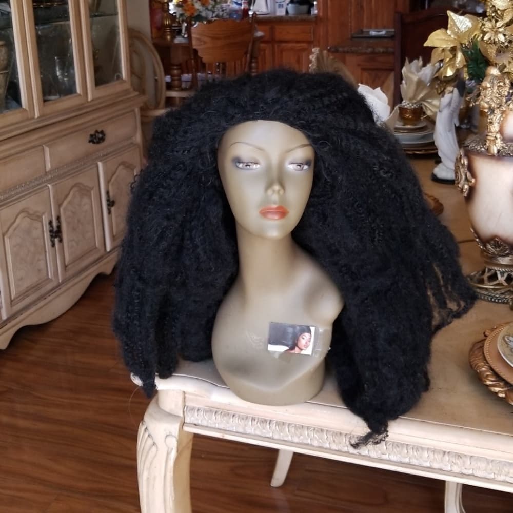 Used Big Kinky Curly Wig - Thumbnail 8
