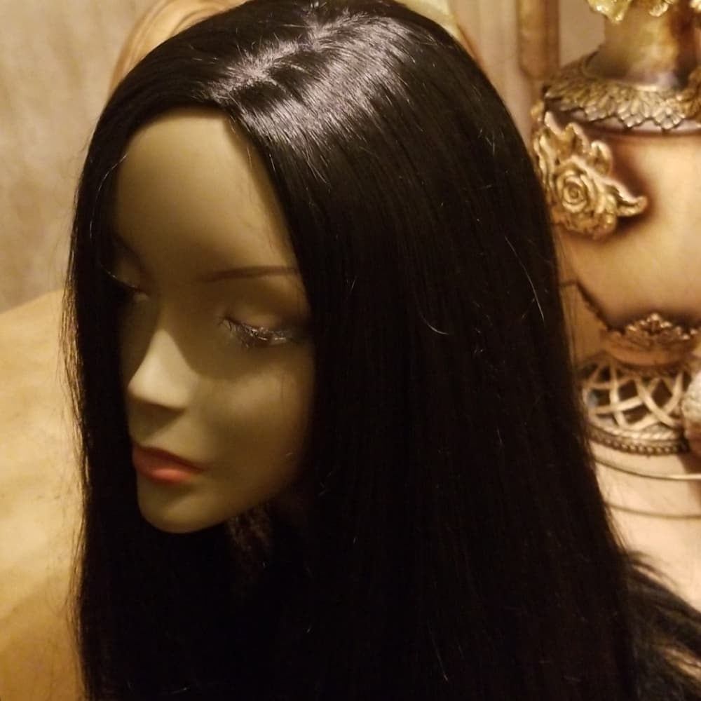 Used Straight Full Wig - Thumbnail 2