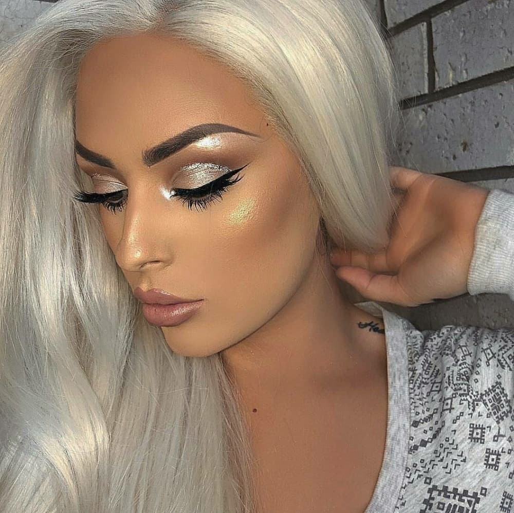 White Blonde Lace Front Wig 24-28 inches - Thumbnail 2