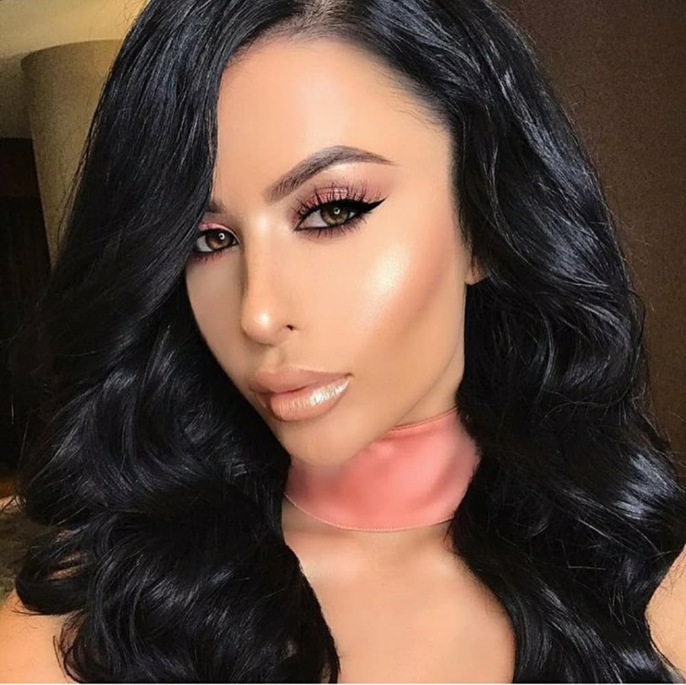 Black Wavy LaceFront Wig 22-24 inches!! - Thumbnail 2