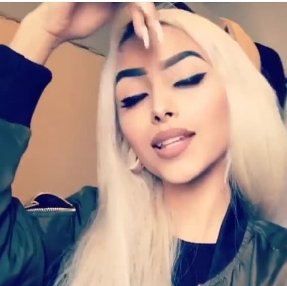 Blonde Beauty Lace Front Wig - Thumbnail 2